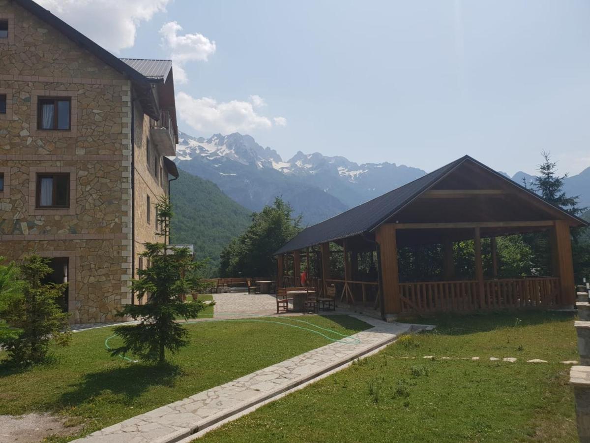 Hotel Margjeka Valbone Exteriér fotografie