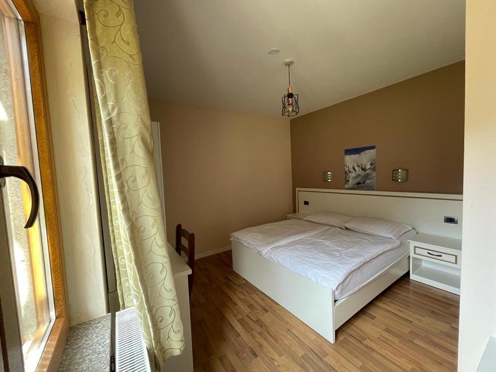 Hotel Margjeka Valbone Exteriér fotografie