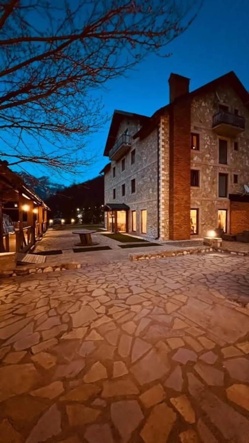 Hotel Margjeka Valbone Exteriér fotografie